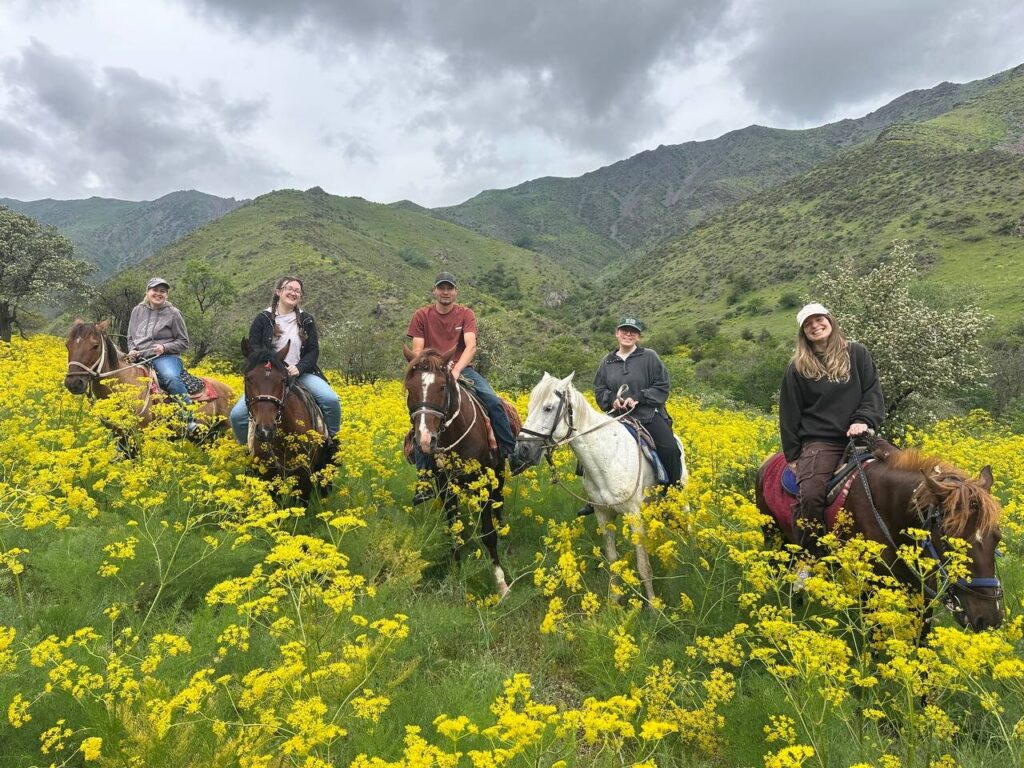 Two-day Nuratau horse ride